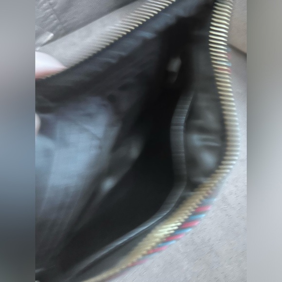 Women' Wallet With Indian Design Accent Gold Zipper Enclosure PURSE-SALE was $19 - Picture 3 of 8